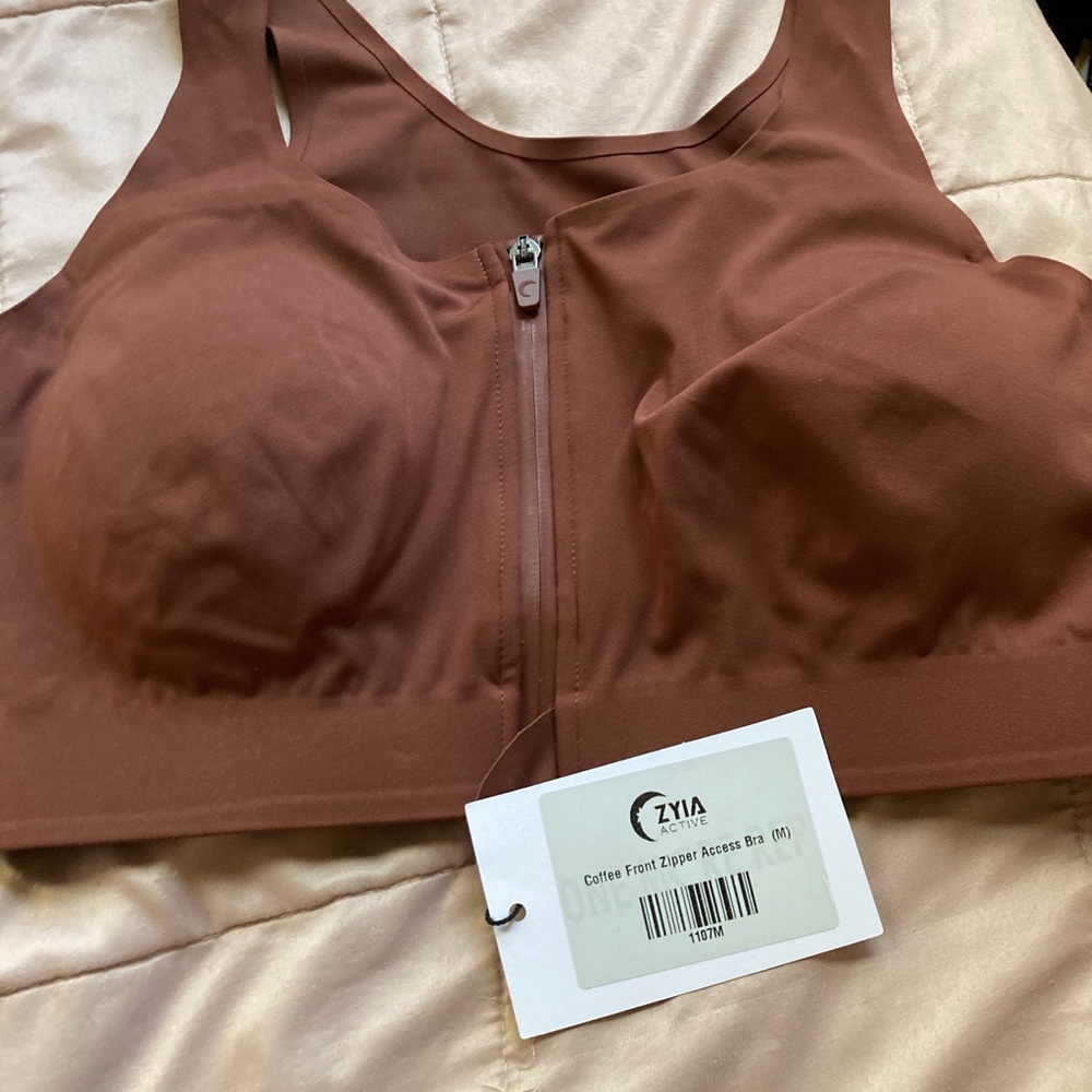 NWT sports bra - very supportive (not the right I-size for me